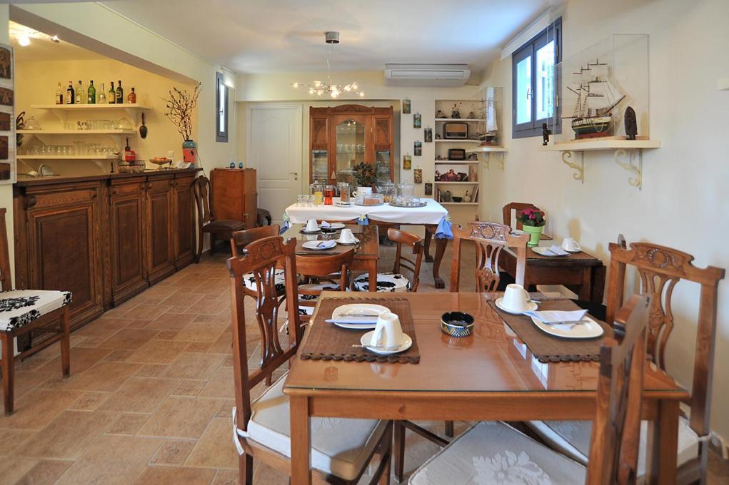 Fistikies Holiday Apartments Aegina Kültér fotó